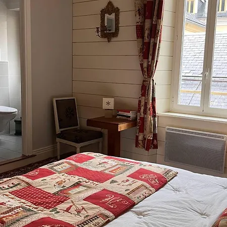 Spacieux En Centre-ville Pour 6 Pers. Avec Vue Sur Montagne - Fr-1-234-327