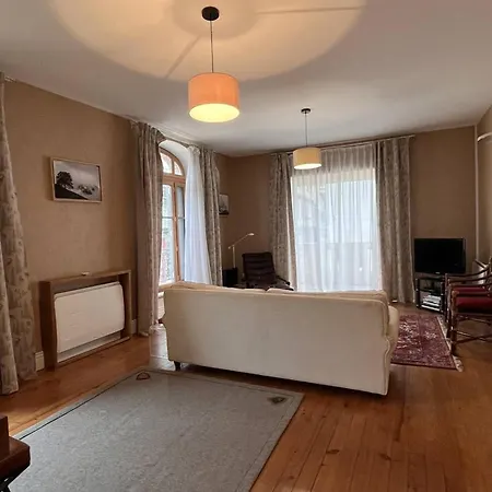 Spacieux En Centre-ville Pour 6 Pers. Avec Vue Sur Montagne - Fr-1-234-327 公寓 *