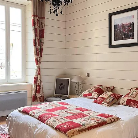 Spacieux En Centre-ville Pour 6 Pers. Avec Vue Sur Montagne - Fr-1-234-327