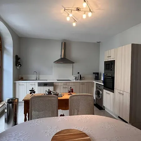 Spacieux En Centre-ville Pour 6 Pers. Avec Vue Sur Montagne - Fr-1-234-327 아파트 코트레