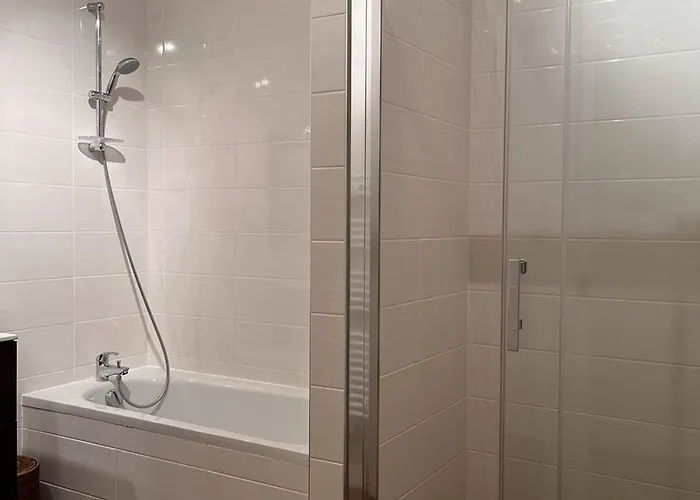 Spacieux En Centre-ville Pour 6 Pers. Avec Vue Sur Montagne - Fr-1-234-327 Appartamento *