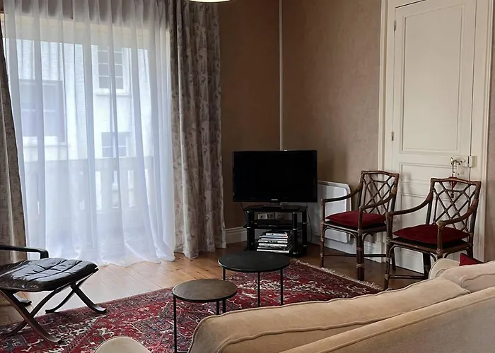 Appartamento Spacieux En Centre-ville Pour 6 Pers. Avec Vue Sur Montagne - Fr-1-234-327 *