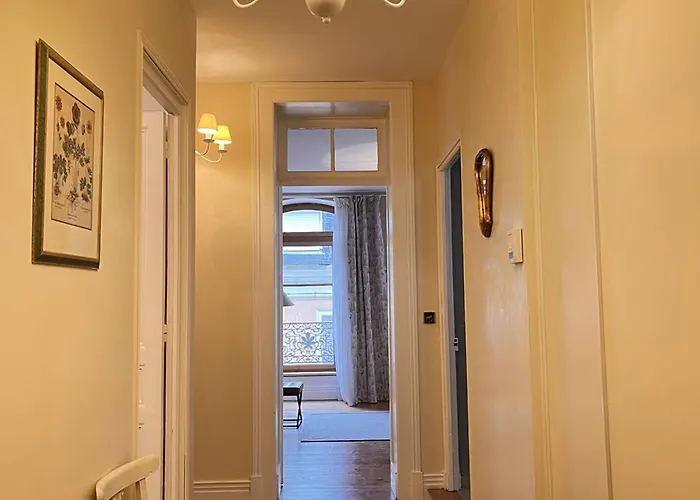 Spacieux En Centre-ville Pour 6 Pers. Avec Vue Sur Montagne - Fr-1-234-327 * Cauterets